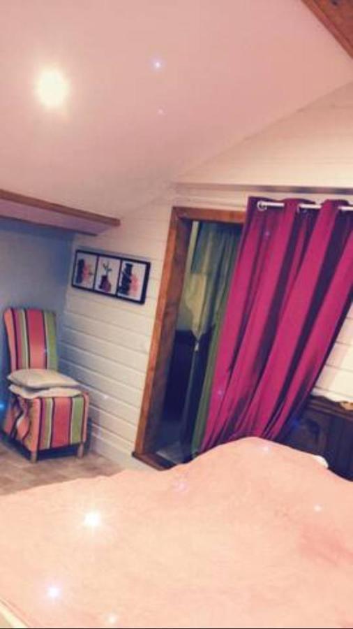 Chambre Familiale A La Ferme Montesquieu-Avantes Eksteriør billede